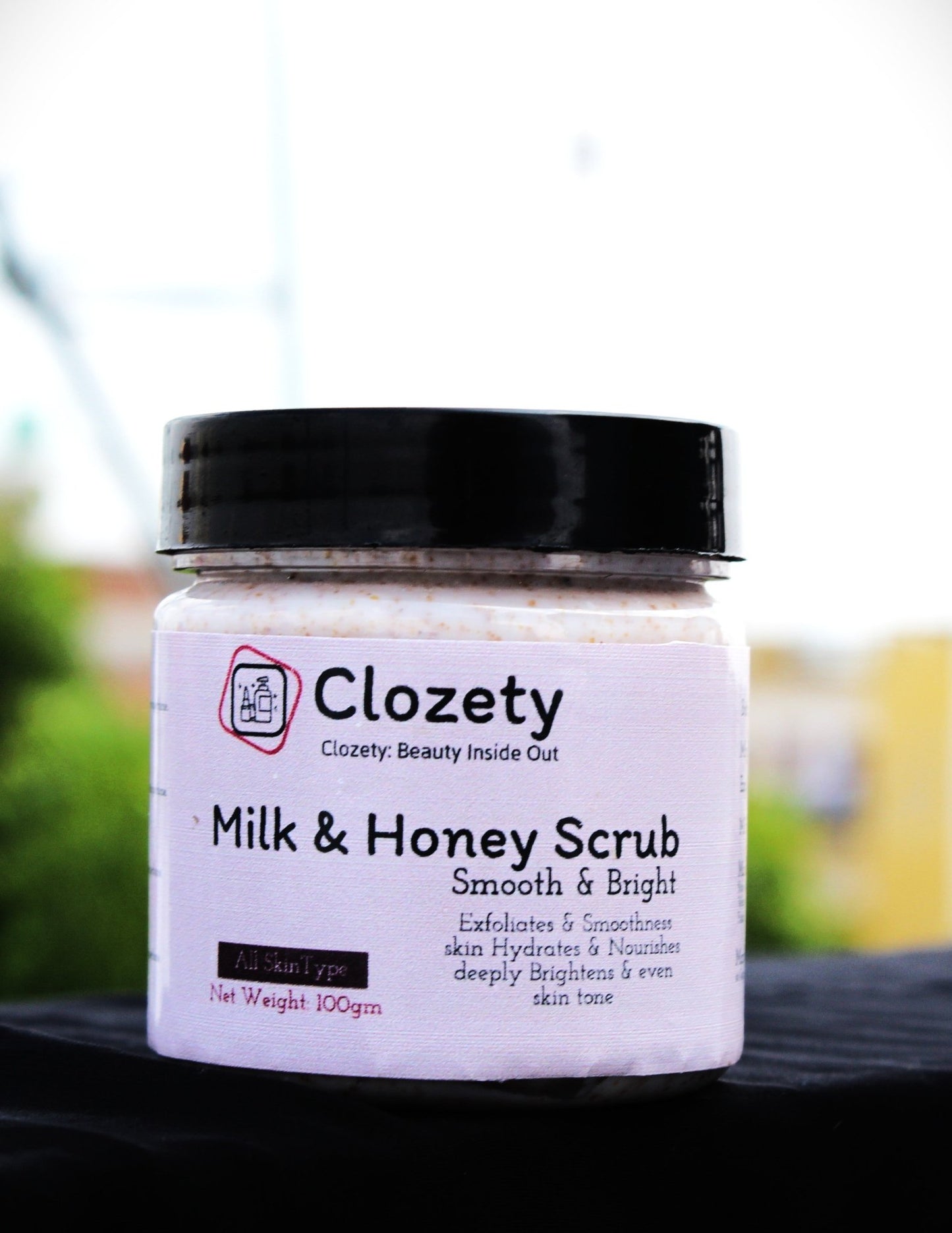 Clozety Milk & Honey Scrub - Clozety
