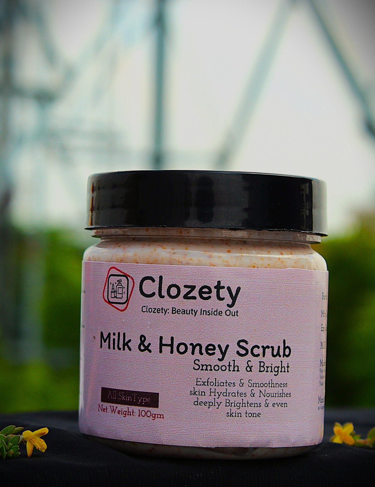 Clozety Milk & Honey Scrub - Clozety